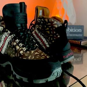 Burberry Monogram Print E-canvas boots #soldout